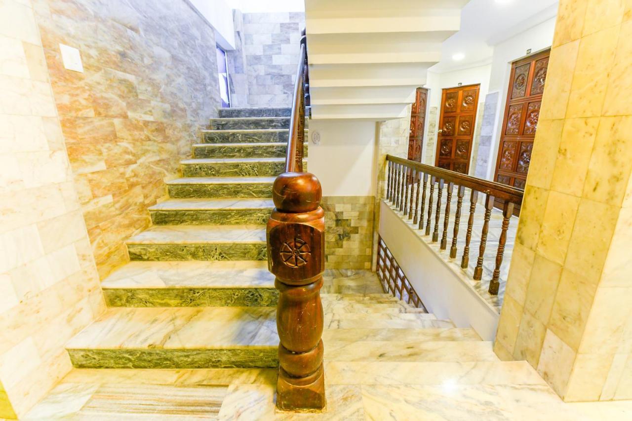 Oyo 11328 Hotel Chandrika Residency Kochi Eksteriør billede