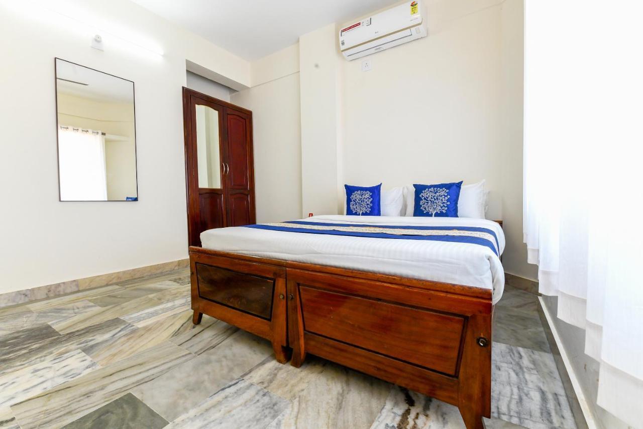 Oyo 11328 Hotel Chandrika Residency Kochi Eksteriør billede
