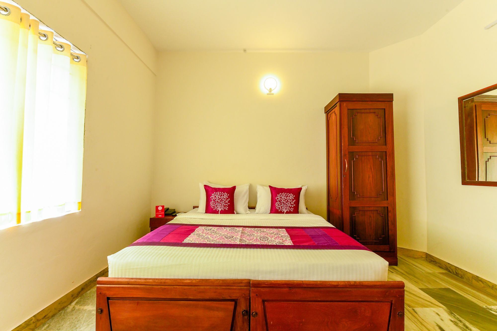 Oyo 11328 Hotel Chandrika Residency Kochi Eksteriør billede