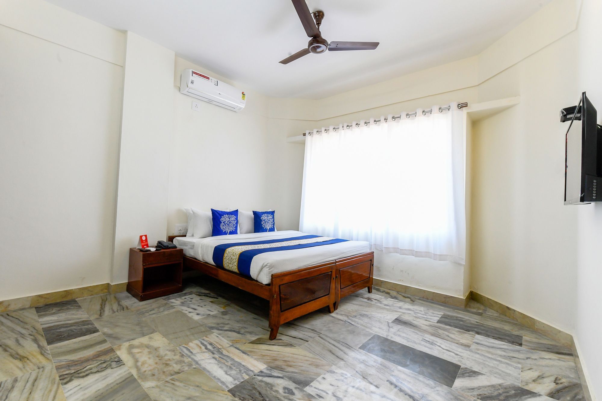 Oyo 11328 Hotel Chandrika Residency Kochi Eksteriør billede