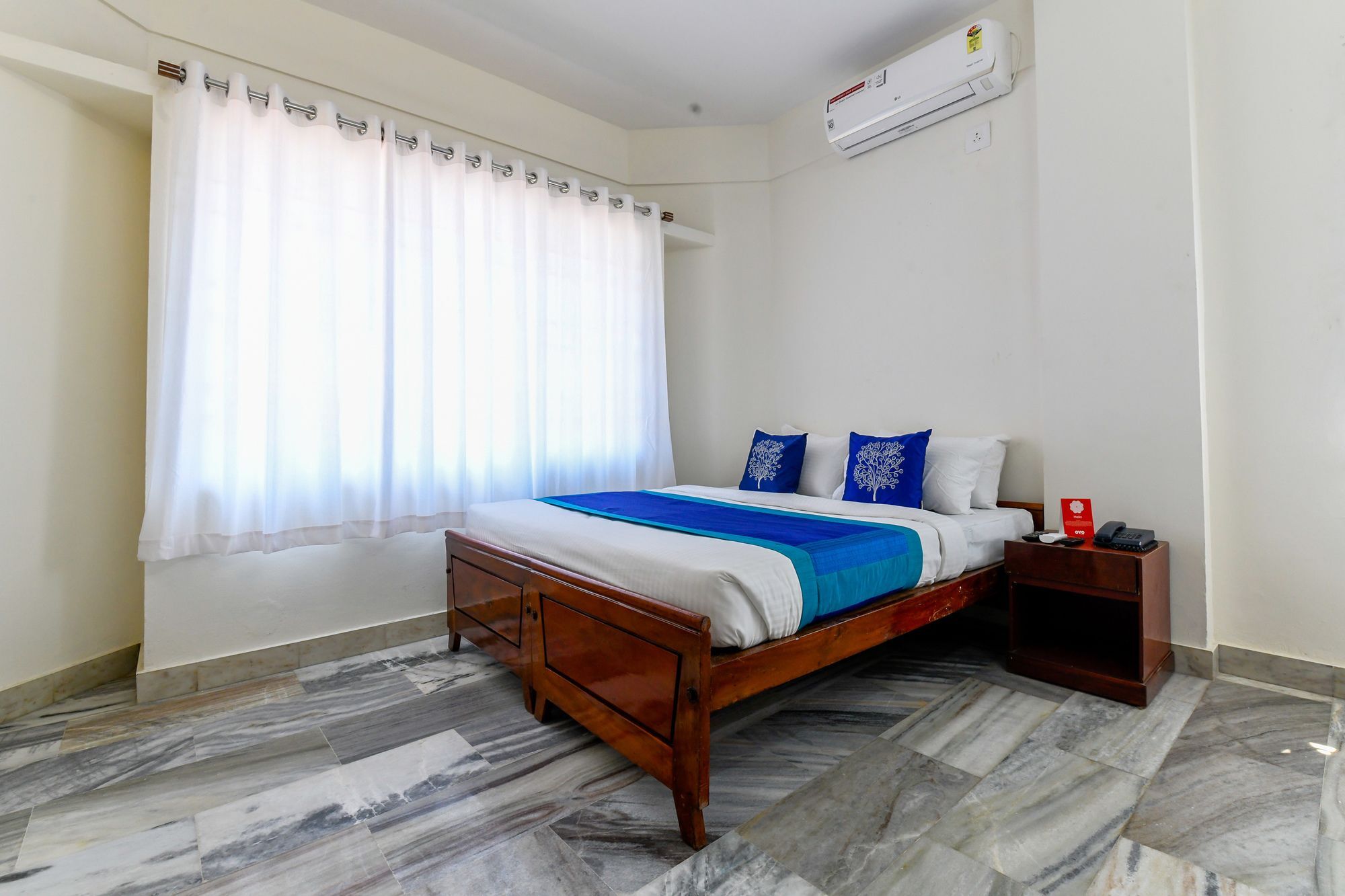 Oyo 11328 Hotel Chandrika Residency Kochi Eksteriør billede